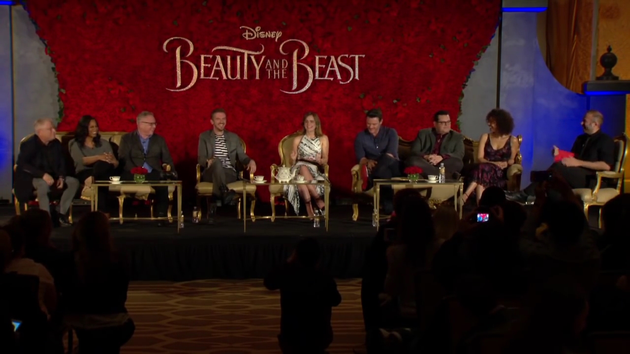 EmmaWatsonFan-dot-nl_BeautyAndTheBeastPersConferentieLA1170.jpg