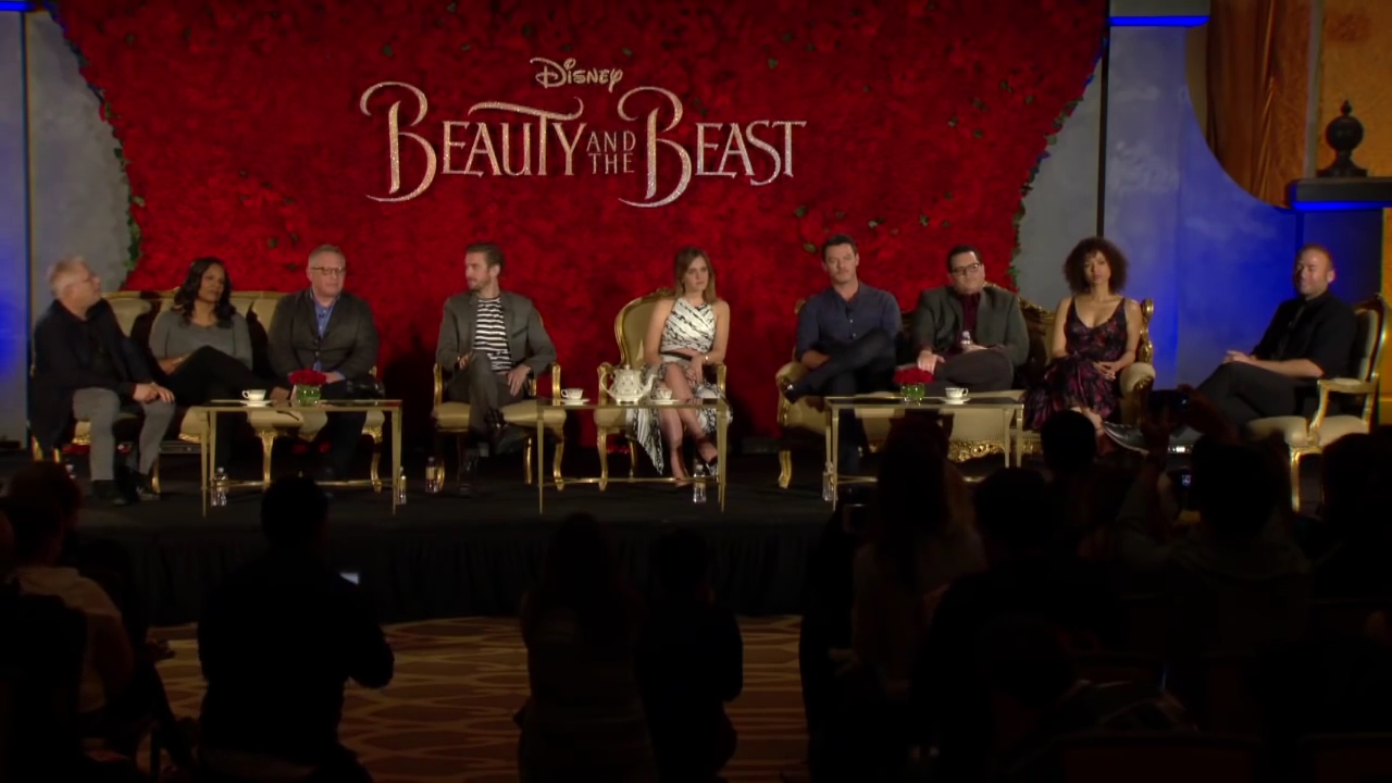 EmmaWatsonFan-dot-nl_BeautyAndTheBeastPersConferentieLA1381.jpg