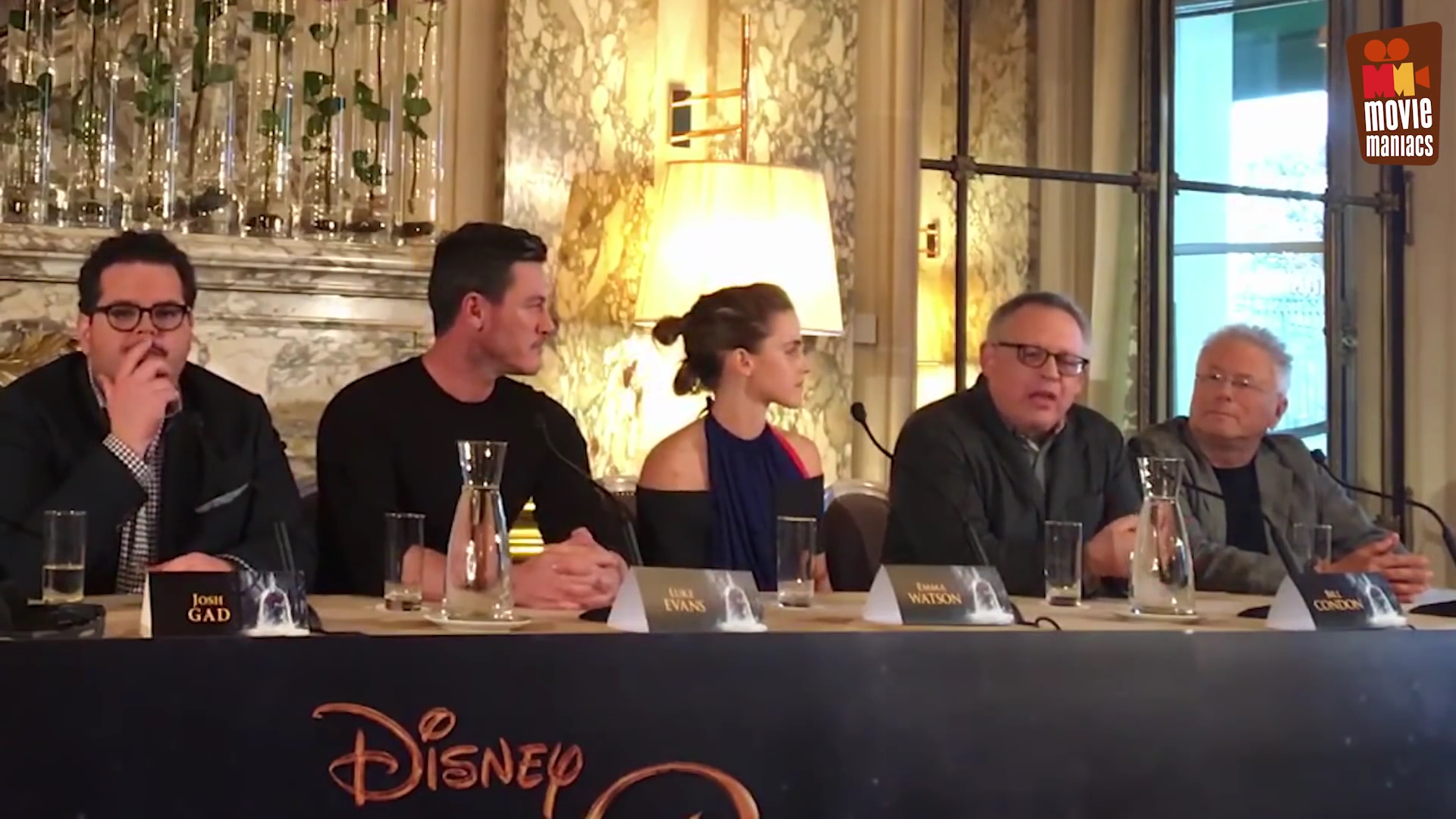 EmmaWatsonFan-dot-nl_BeautyAndTheBeastPersConferentieParijs0298.jpg