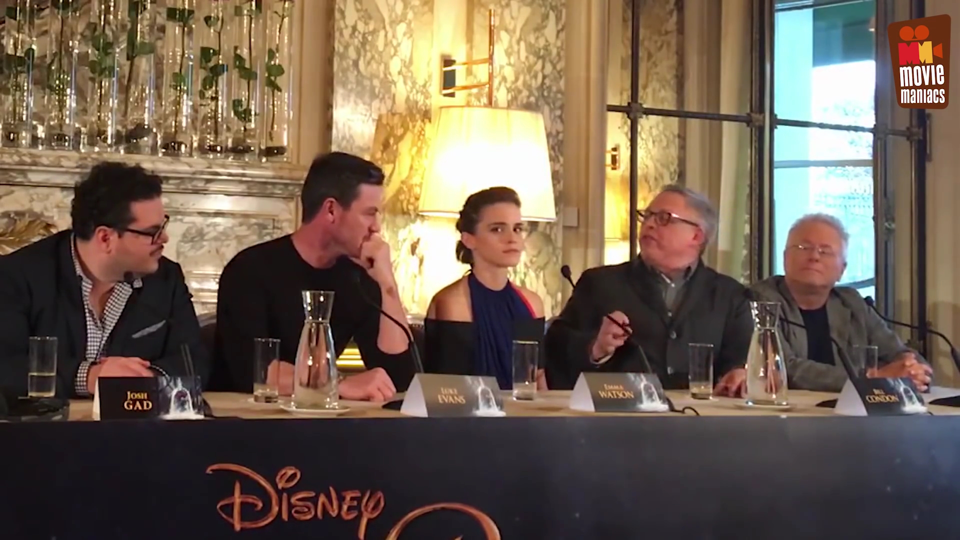 EmmaWatsonFan-dot-nl_BeautyAndTheBeastPersConferentieParijs0324.jpg