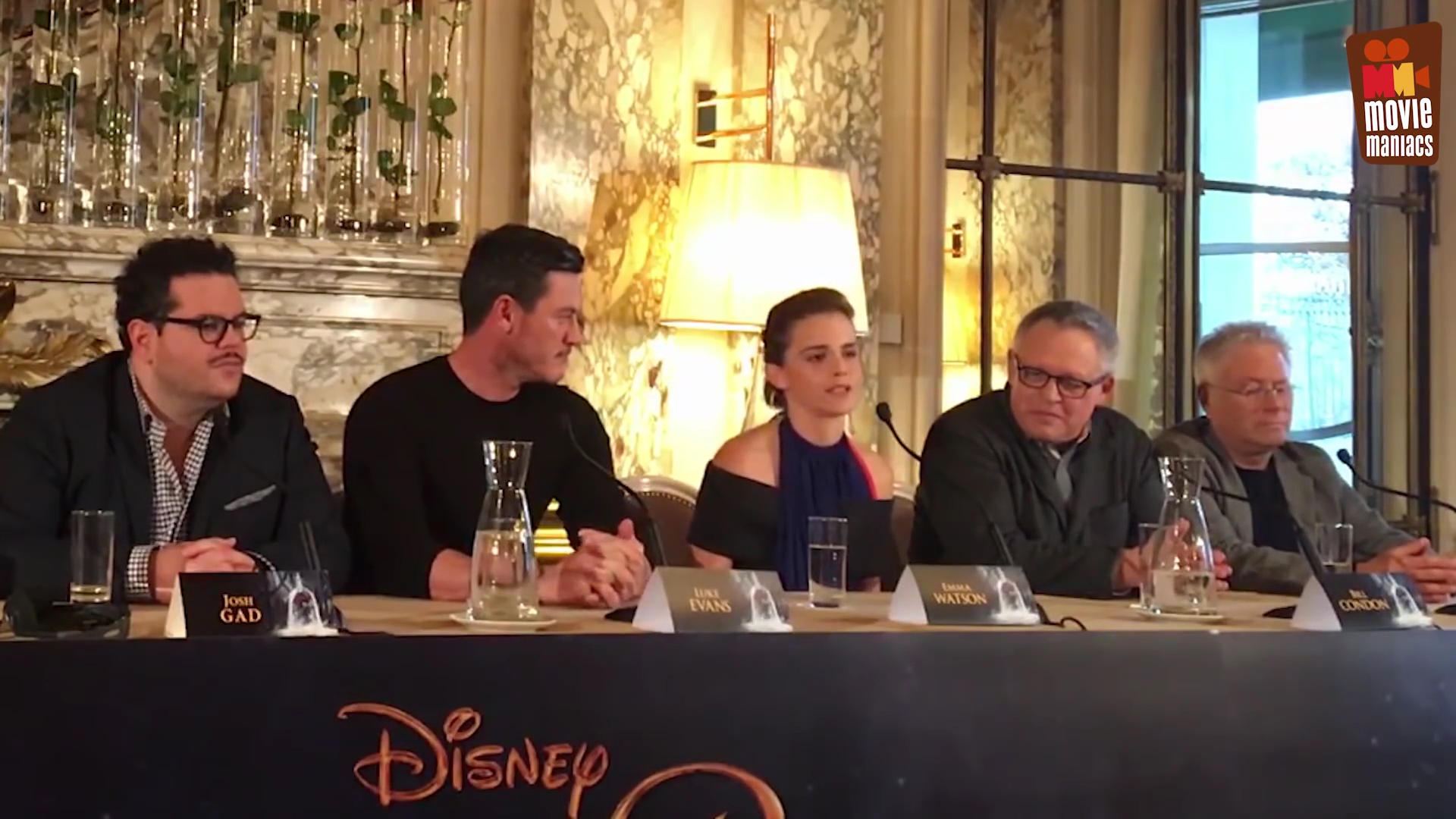 EmmaWatsonFan-dot-nl_BeautyAndTheBeastPersConferentieParijs0699.jpg EmmaWatsonFan-dot-nl_BeautyAndTheBeastPersConferentieParijs0699.jpg