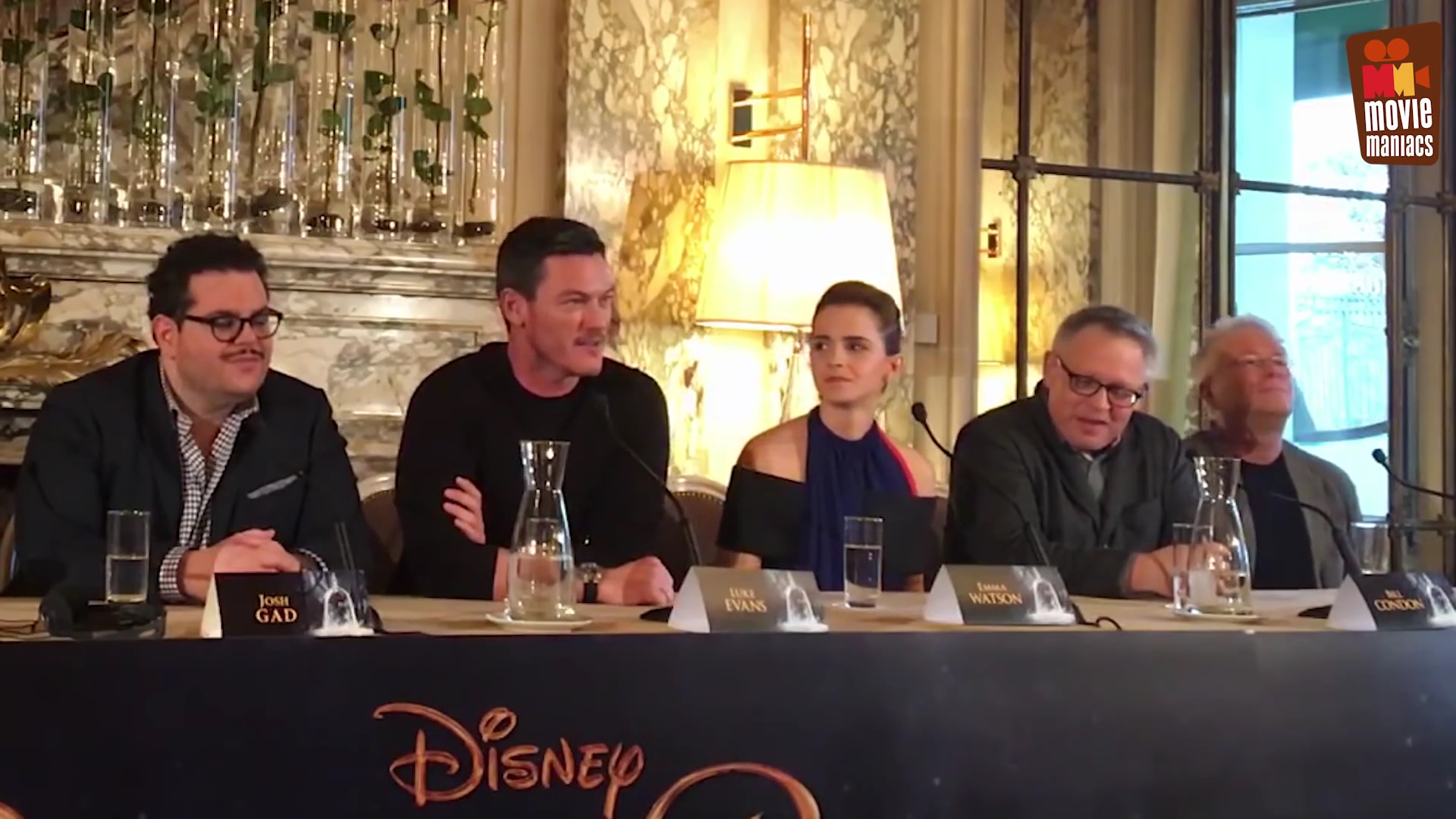 EmmaWatsonFan-dot-nl_BeautyAndTheBeastPersConferentieParijs1011.jpg EmmaWatsonFan-dot-nl_BeautyAndTheBeastPersConferentieParijs1011.jpg