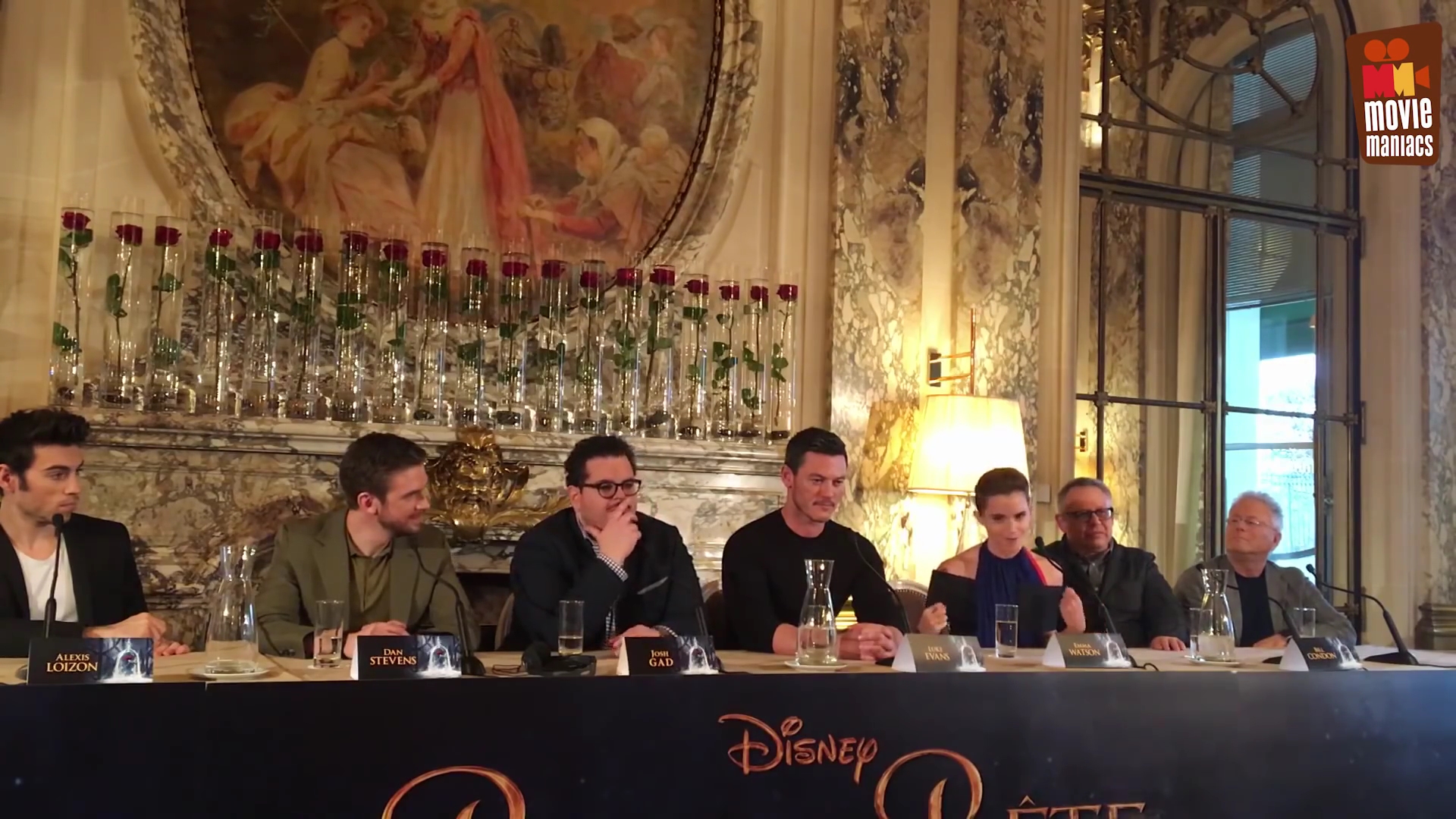 EmmaWatsonFan-dot-nl_BeautyAndTheBeastPersConferentieParijs1333.jpg