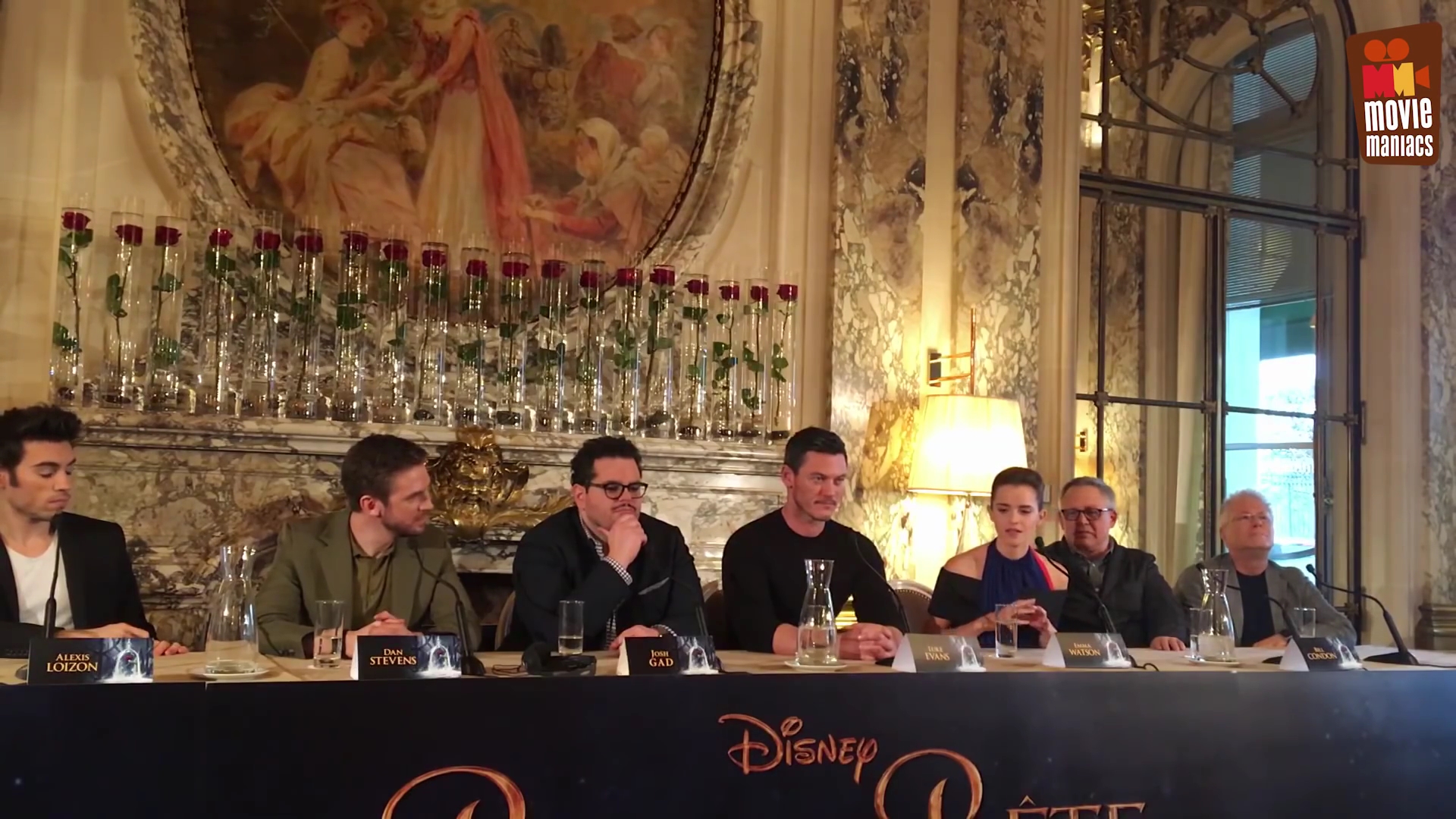 EmmaWatsonFan-dot-nl_BeautyAndTheBeastPersConferentieParijs1348.jpg