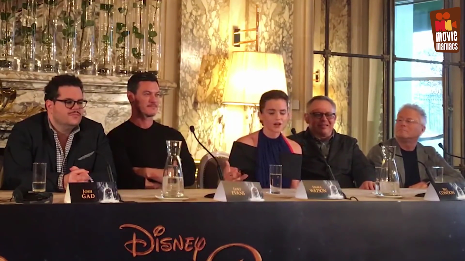 EmmaWatsonFan-dot-nl_BeautyAndTheBeastPersConferentieParijs1422.jpg