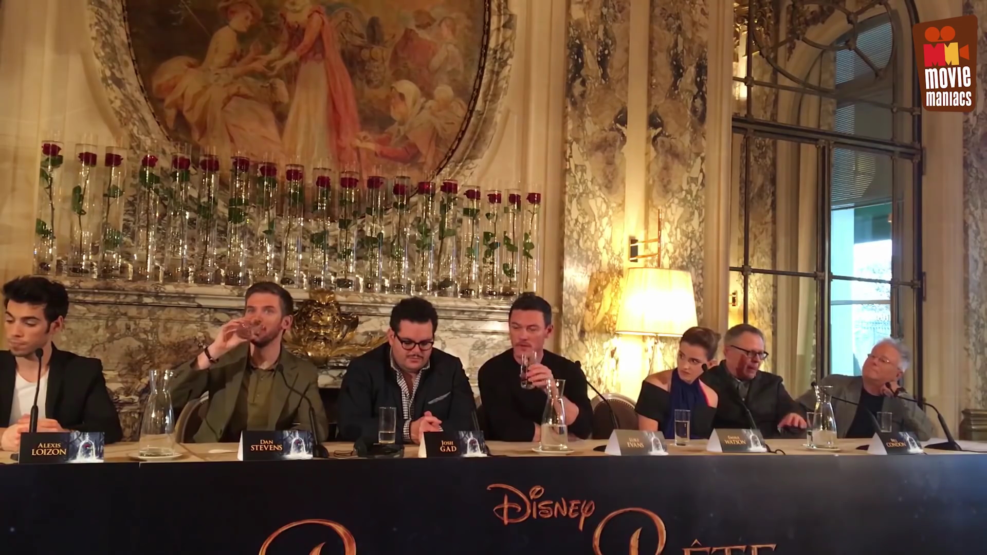 EmmaWatsonFan-dot-nl_BeautyAndTheBeastPersConferentieParijs1476.jpg