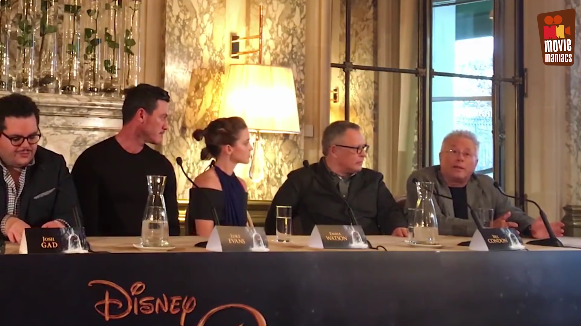 EmmaWatsonFan-dot-nl_BeautyAndTheBeastPersConferentieParijs1496.jpg