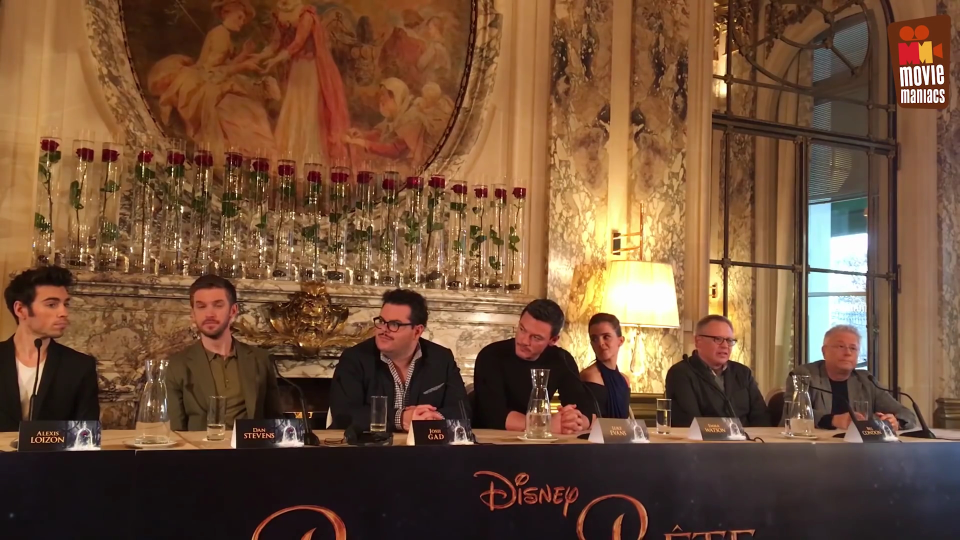 EmmaWatsonFan-dot-nl_BeautyAndTheBeastPersConferentieParijs1627.jpg
