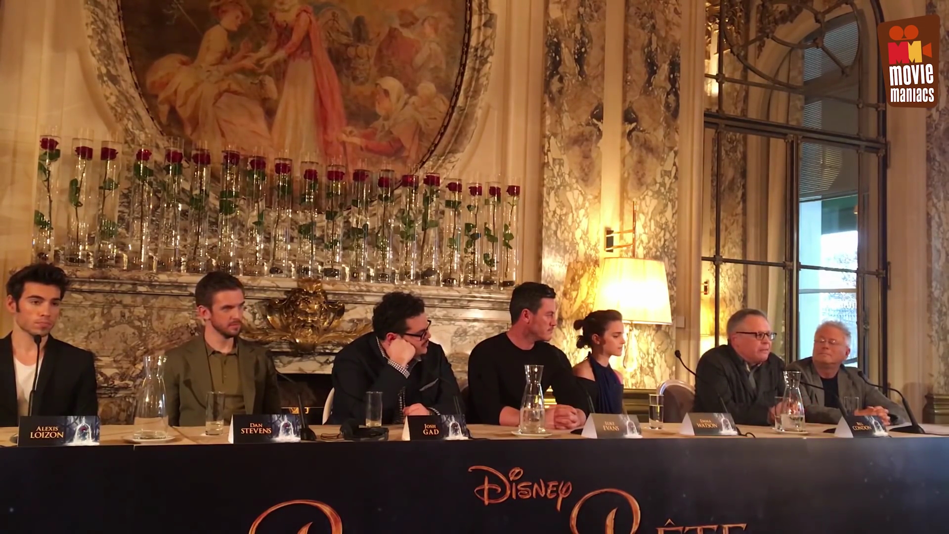 EmmaWatsonFan-dot-nl_BeautyAndTheBeastPersConferentieParijs1678.jpg
