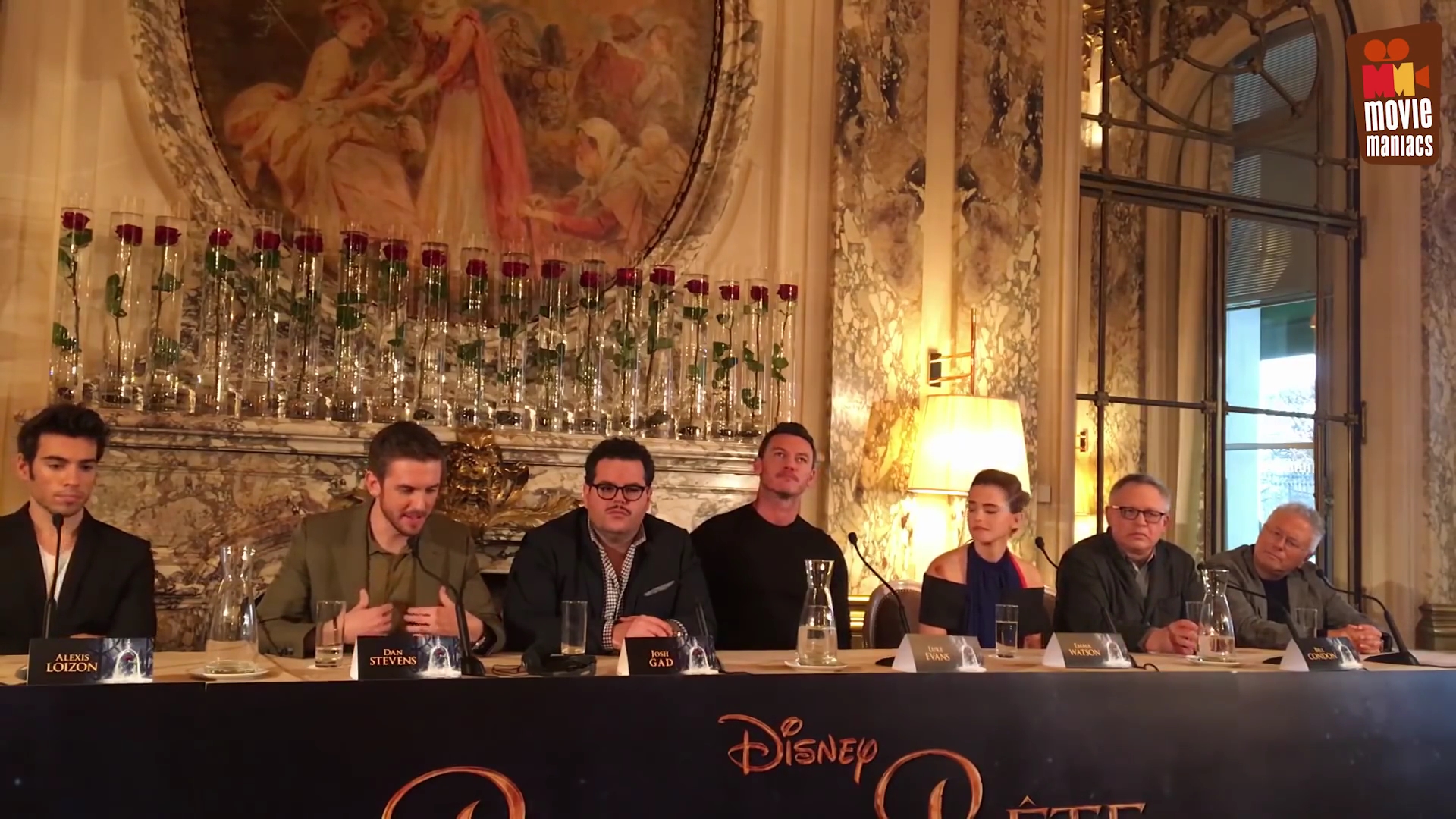 EmmaWatsonFan-dot-nl_BeautyAndTheBeastPersConferentieParijs1725.jpg