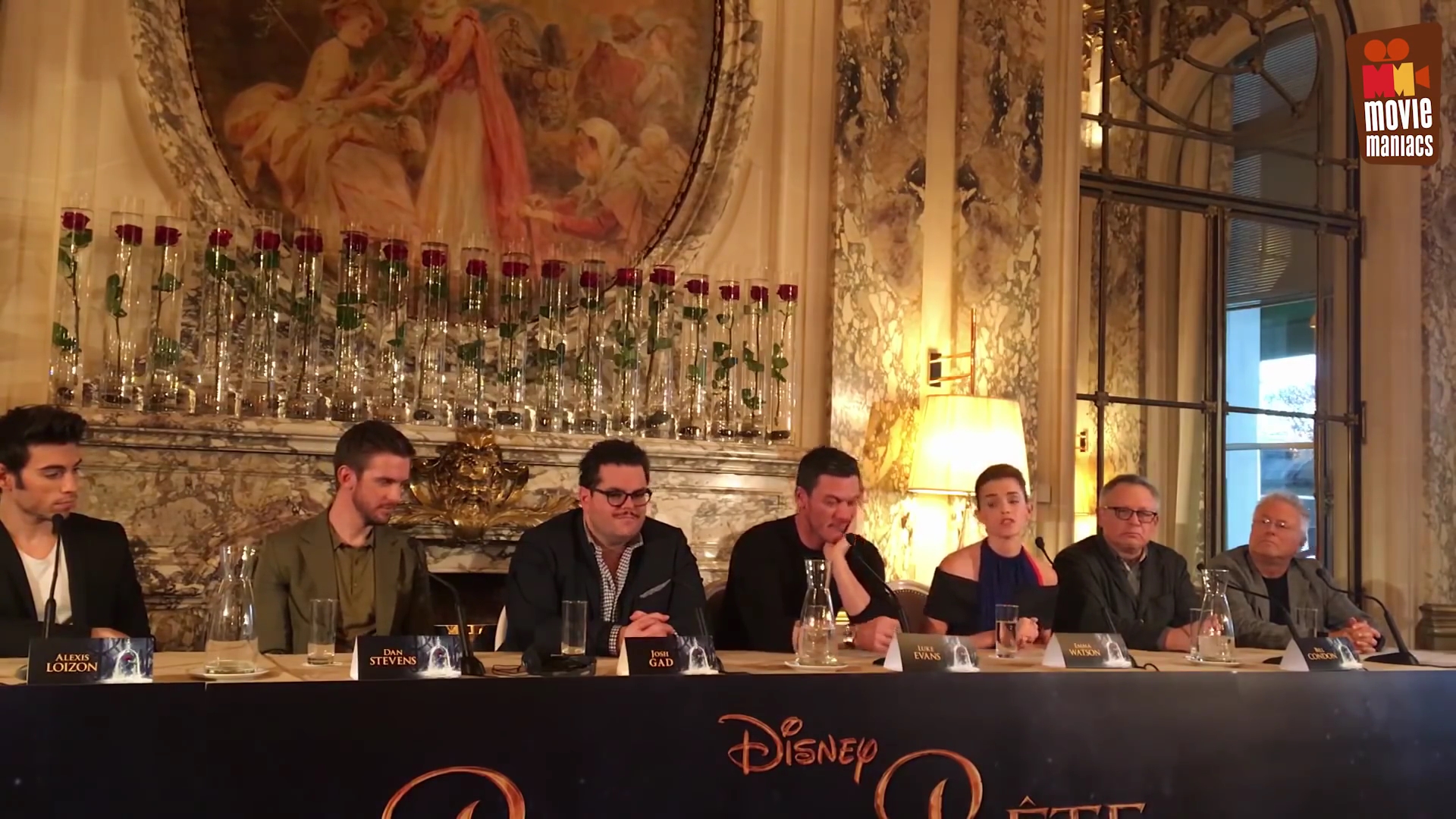 EmmaWatsonFan-dot-nl_BeautyAndTheBeastPersConferentieParijs2158.jpg