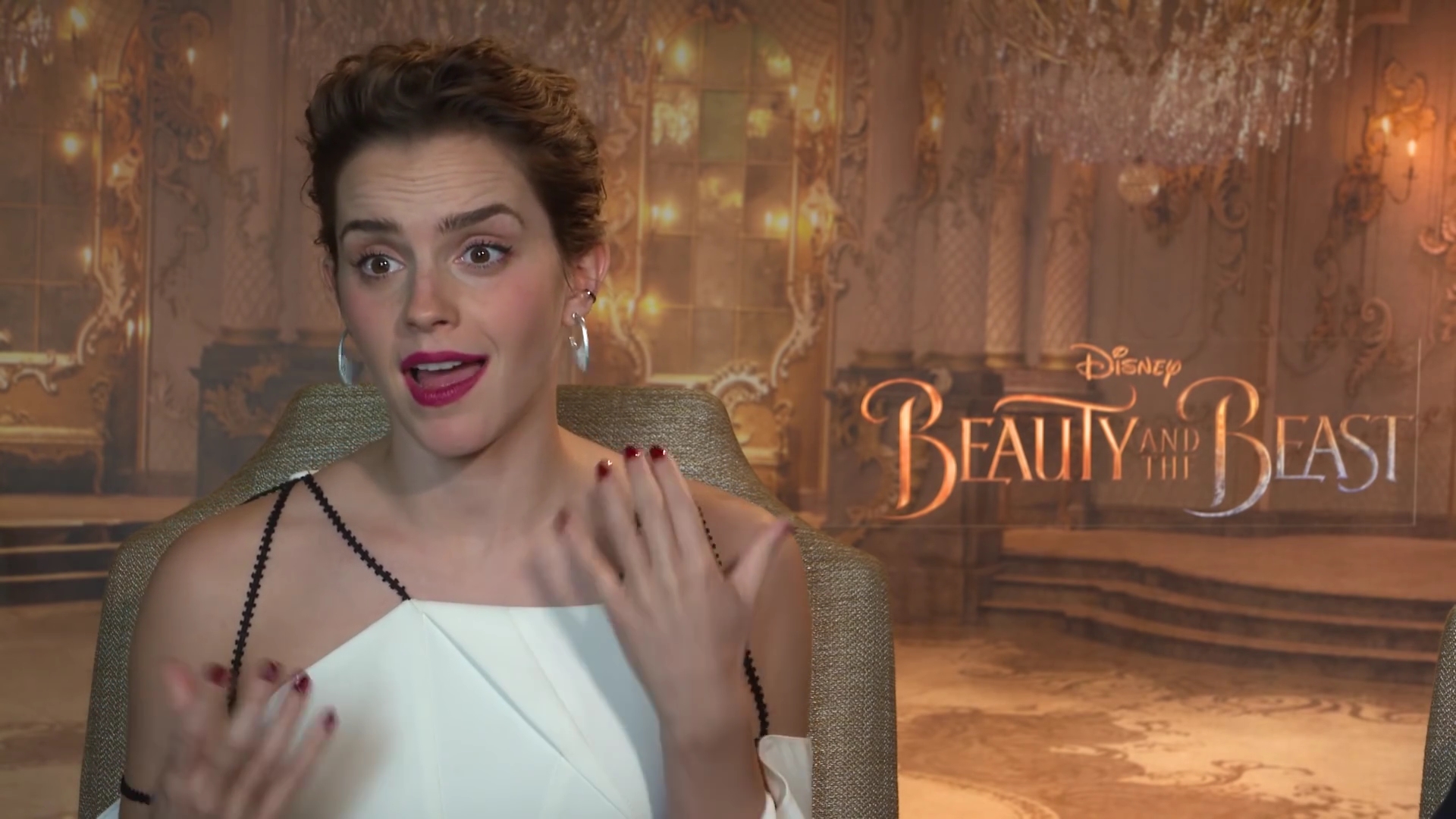EmmaWatsonFan-dot-NL_2017BeautyAndTheBeastPressJunket-CinemaBlend0125.jpg