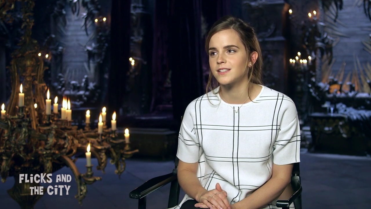EmmaWatsonFan-dot-nl_BeautyAndtheBeastPressJunkets-FlickAndTheCity-TrailerLaunch0038.jpg