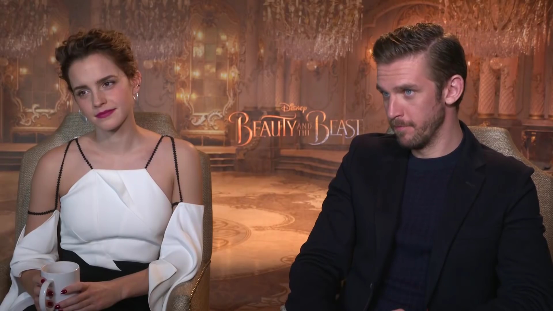 EmmaWatsonFan-dot-NL_BeautyAndTheBeastPressJunket-HarkinsTheatres0109.jpg