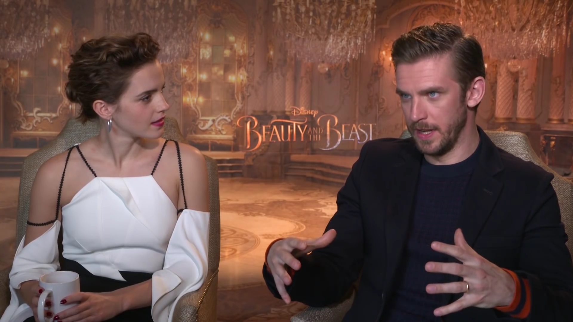 EmmaWatsonFan-dot-NL_BeautyAndTheBeastPressJunket-HarkinsTheatres0118.jpg
