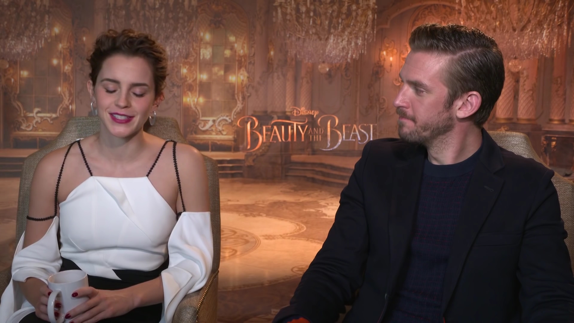EmmaWatsonFan-dot-NL_BeautyAndTheBeastPressJunket-HarkinsTheatres0220.jpg