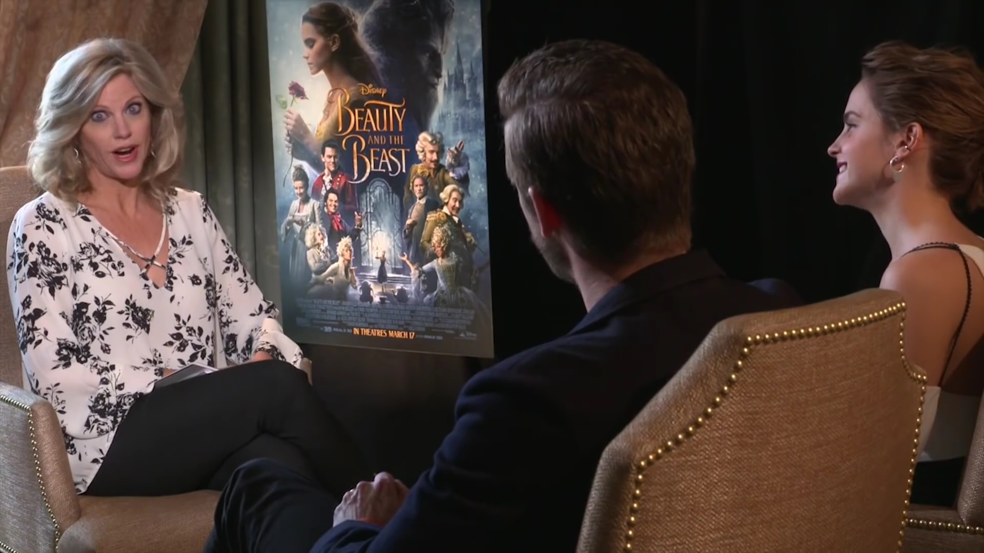 EmmaWatsonFan-dot-NL_BeautyAndTheBeastPressJunket-HarkinsTheatres0227.jpg