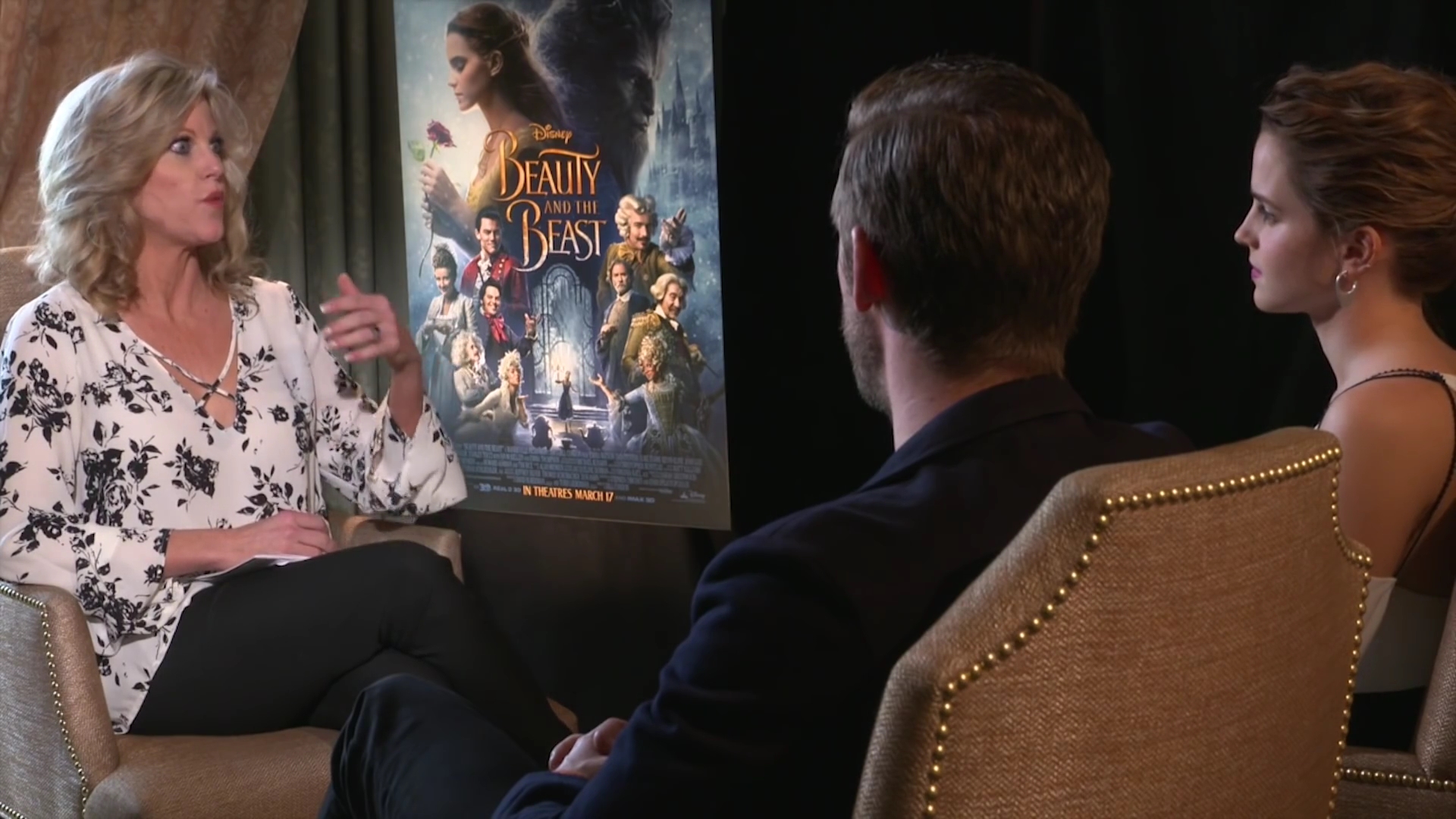 EmmaWatsonFan-dot-NL_BeautyAndTheBeastPressJunket-HarkinsTheatres0246.jpg