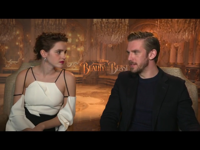 EmmaWatsonFan-dot-NL_BeautyAndTheBeastPressJunket-HollywoodXYZ0034.jpg