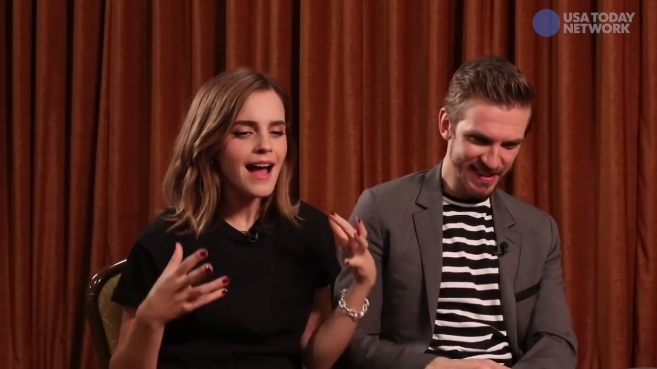 EmmaWatsonFan-dot-NL_BeautyAndTheBeastPressJunket-USAToday0641.jpg