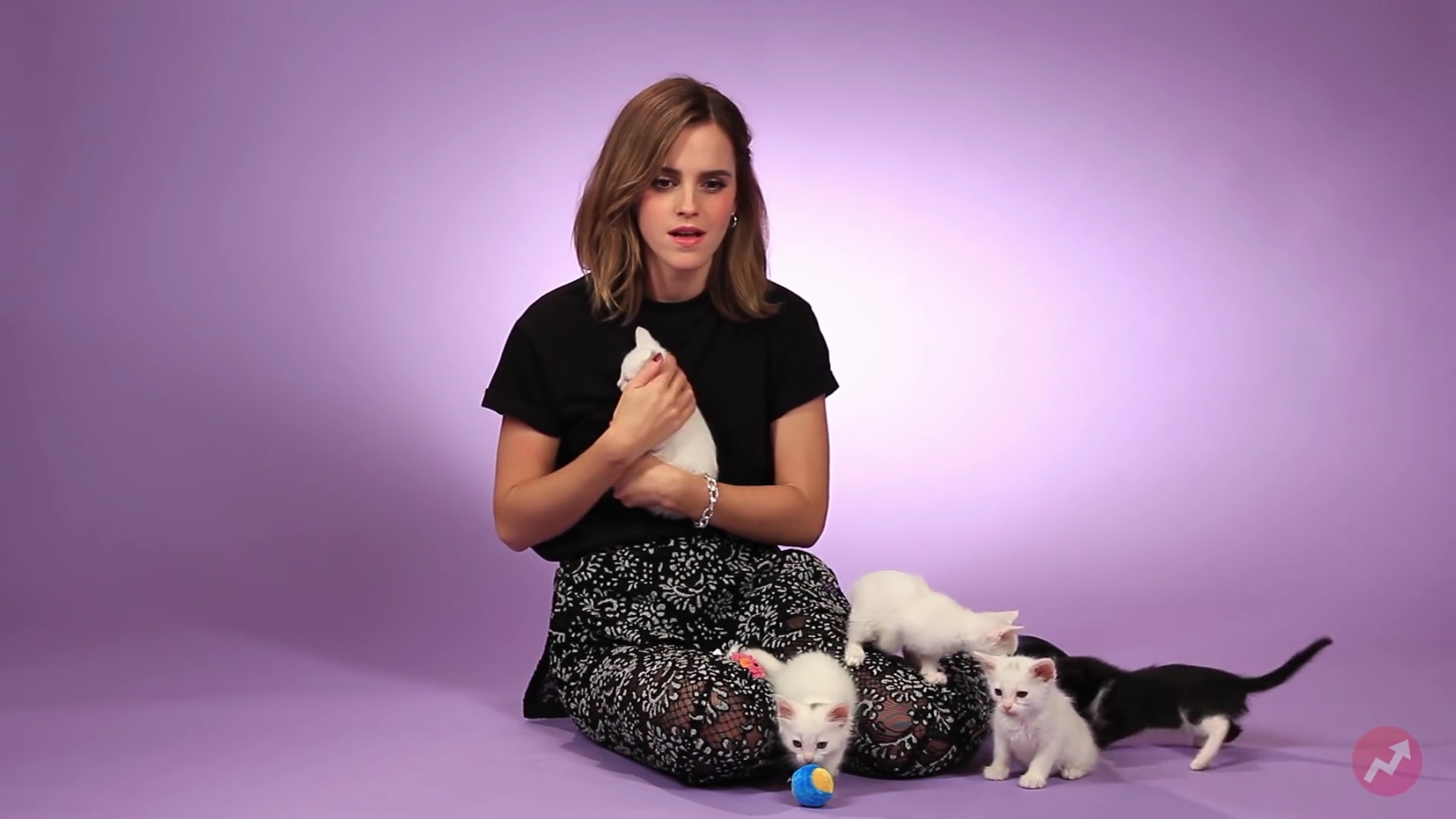 EmmaWatsonFan-nl_2017Buzzfeed0090.jpg EmmaWatsonFan-nl_2017Buzzfeed0090.jpg