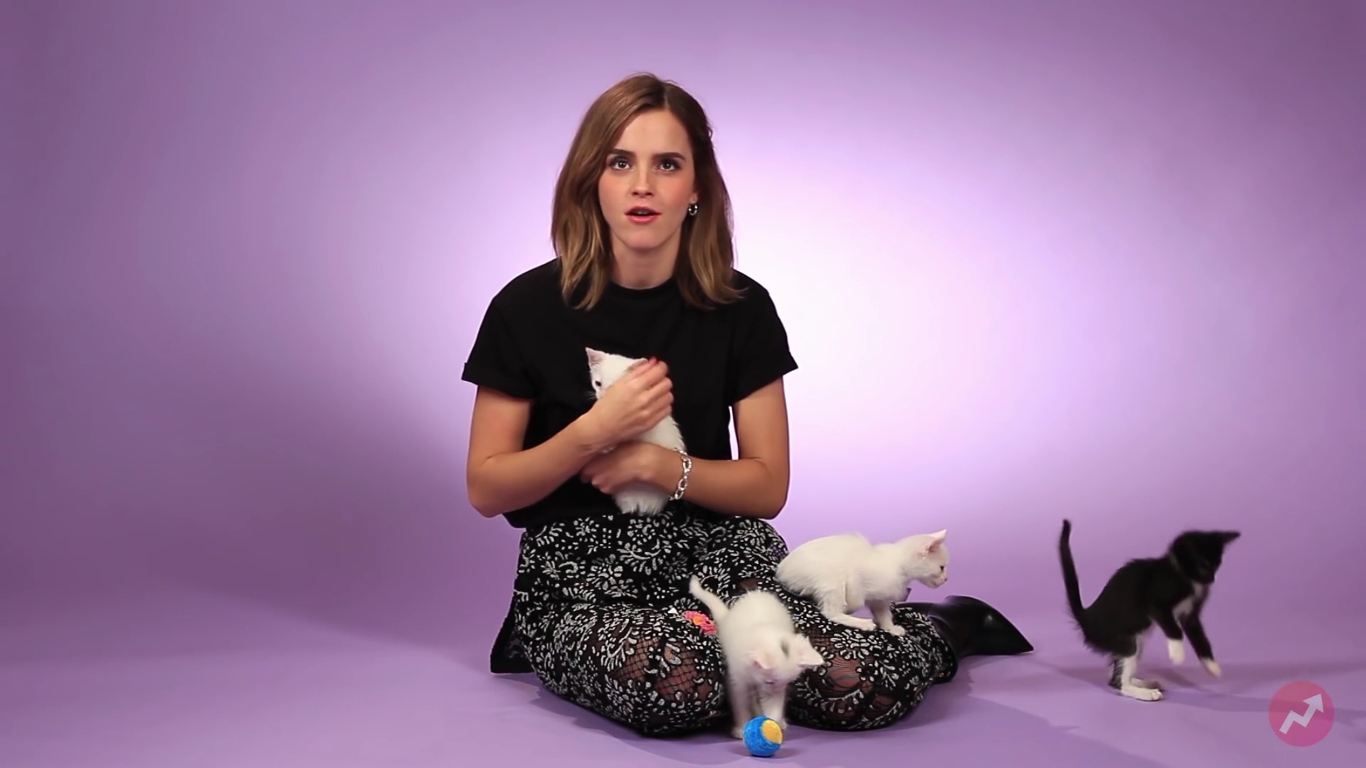 EmmaWatsonFan-nl_2017Buzzfeed0095.jpg EmmaWatsonFan-nl_2017Buzzfeed0095.jpg