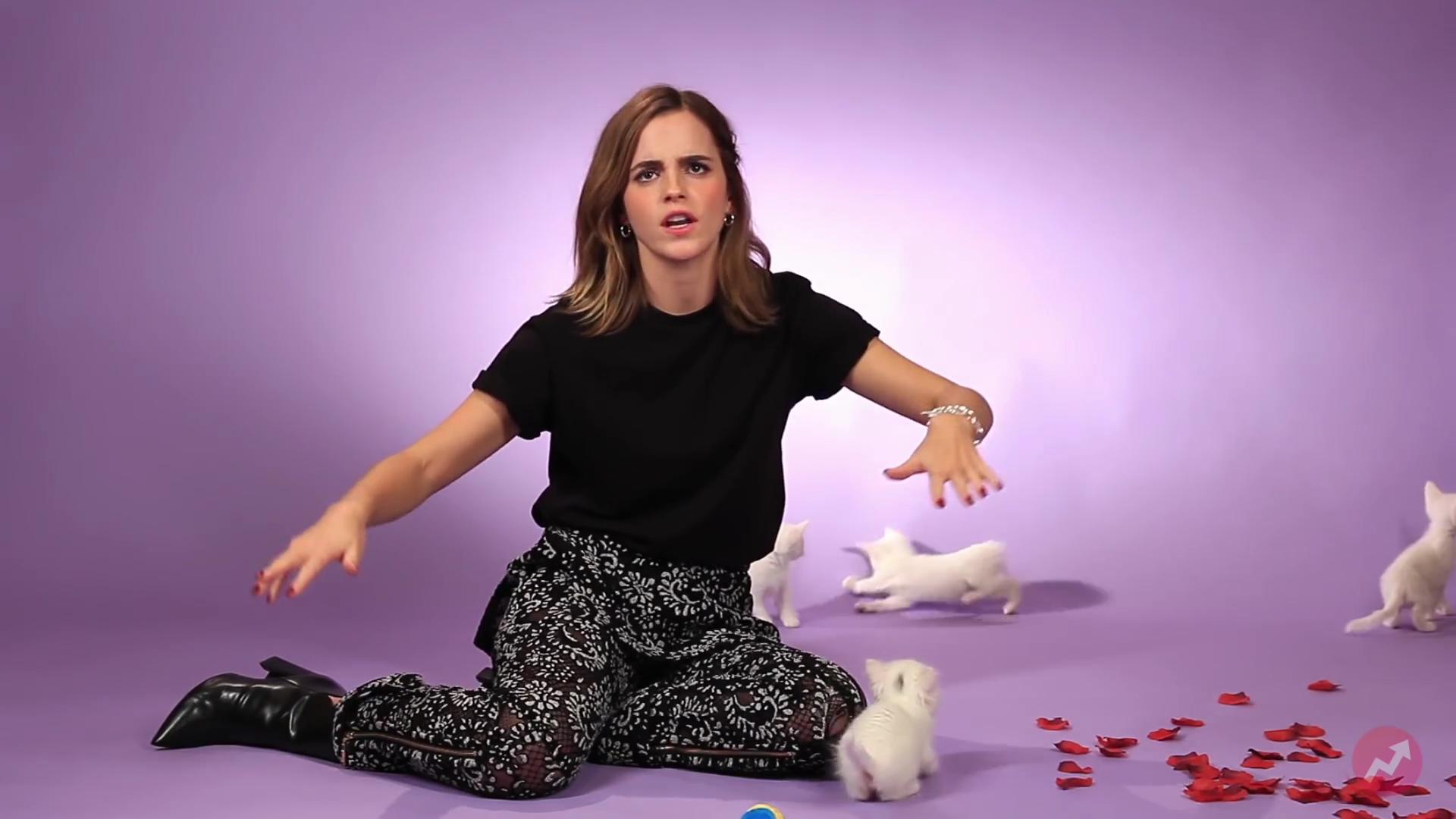 EmmaWatsonFan-nl_2017Buzzfeed0193.jpg EmmaWatsonFan-nl_2017Buzzfeed0193.jpg