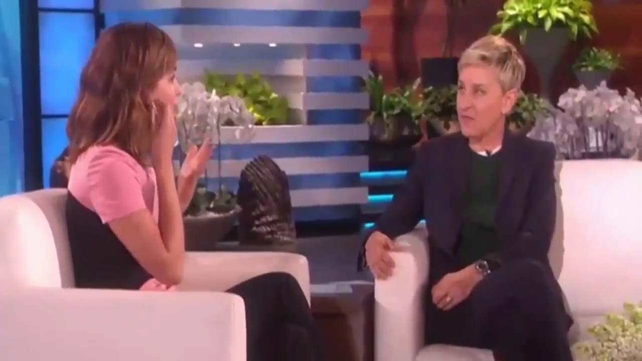 EmmaWatsonFan-nl_2017Ellen0181.jpg