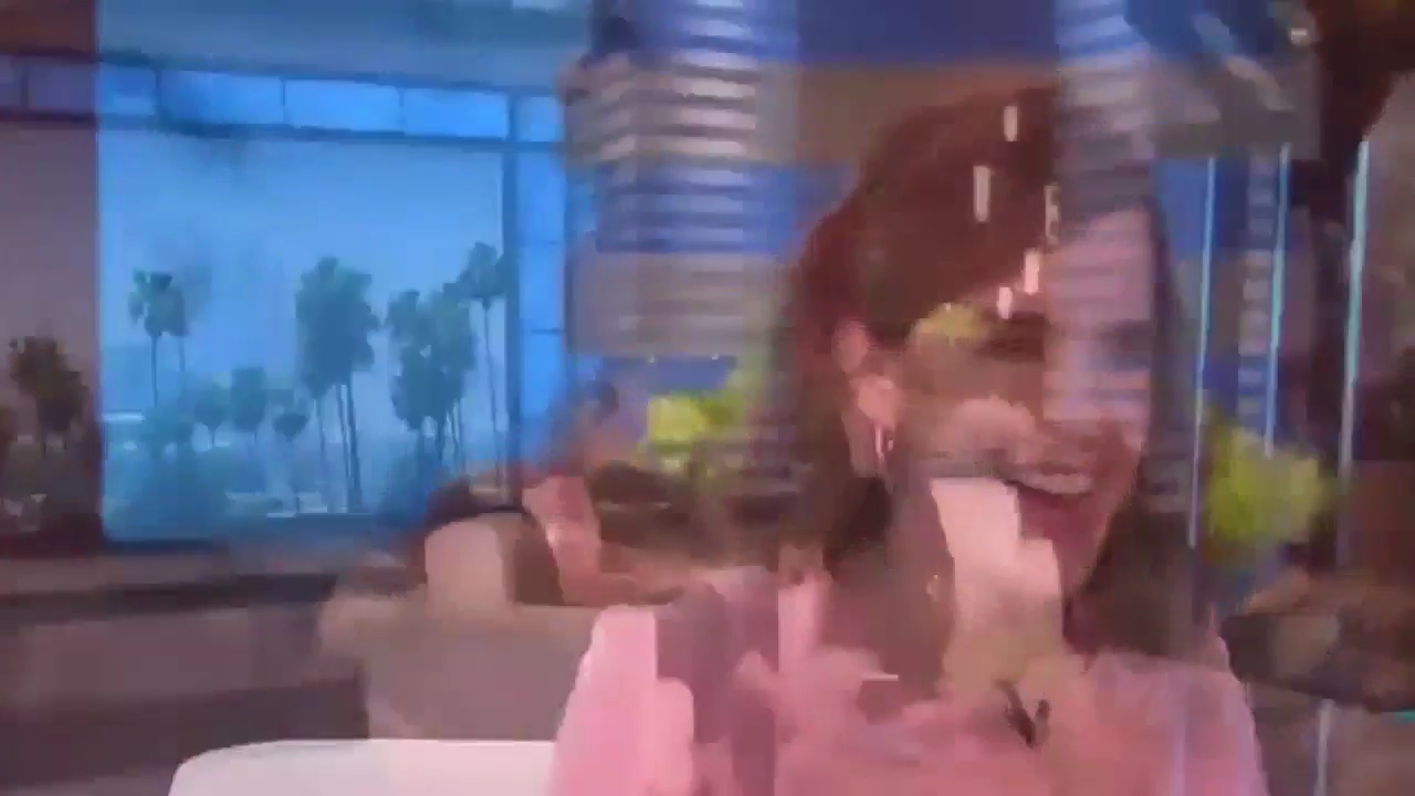 EmmaWatsonFan-nl_2017Ellen0335.jpg