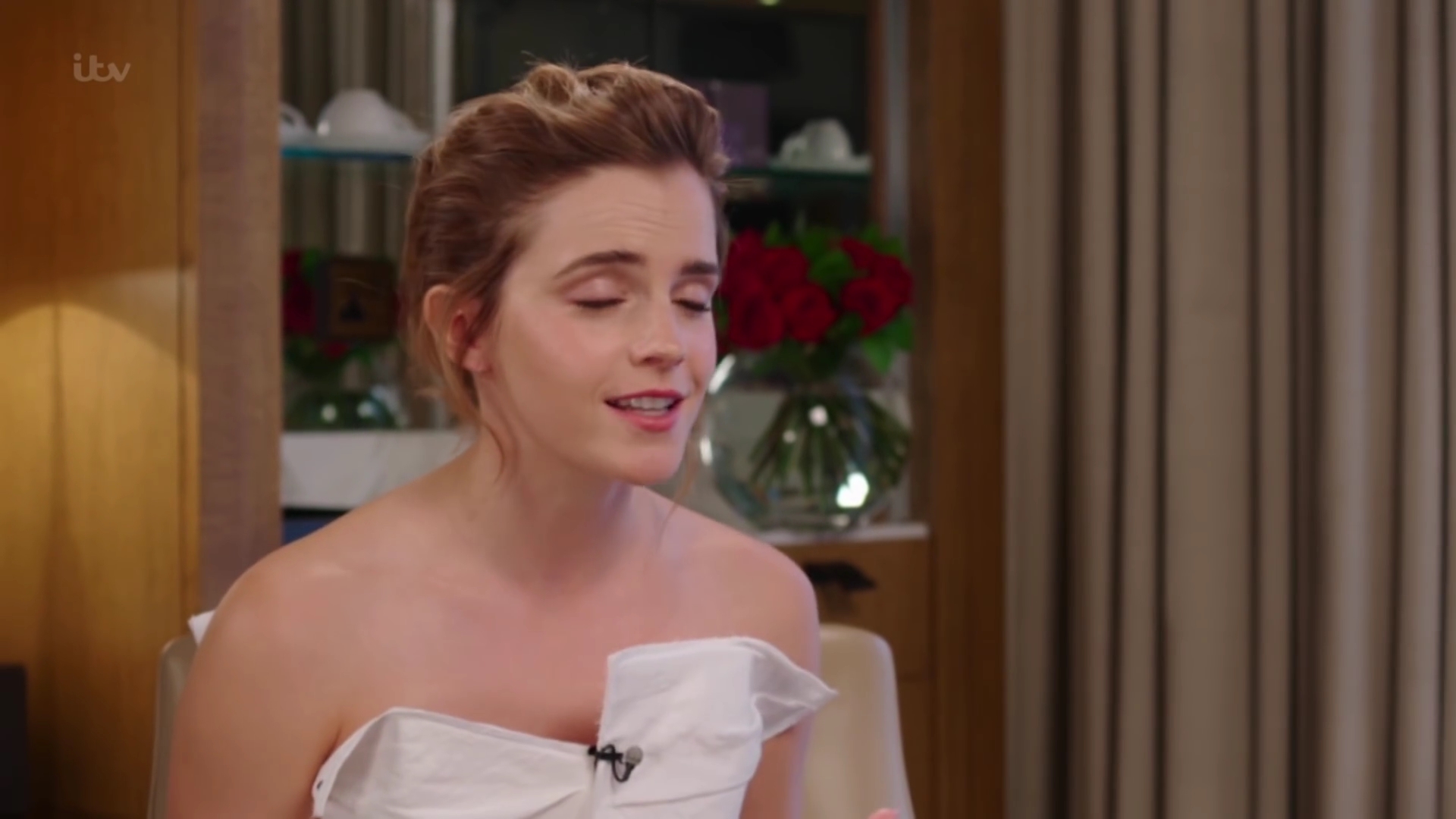 EmmaWatsonFan-dot-nl_2017Lorraine0080.jpg EmmaWatsonFan-dot-nl_2017Lorraine0080.jpg