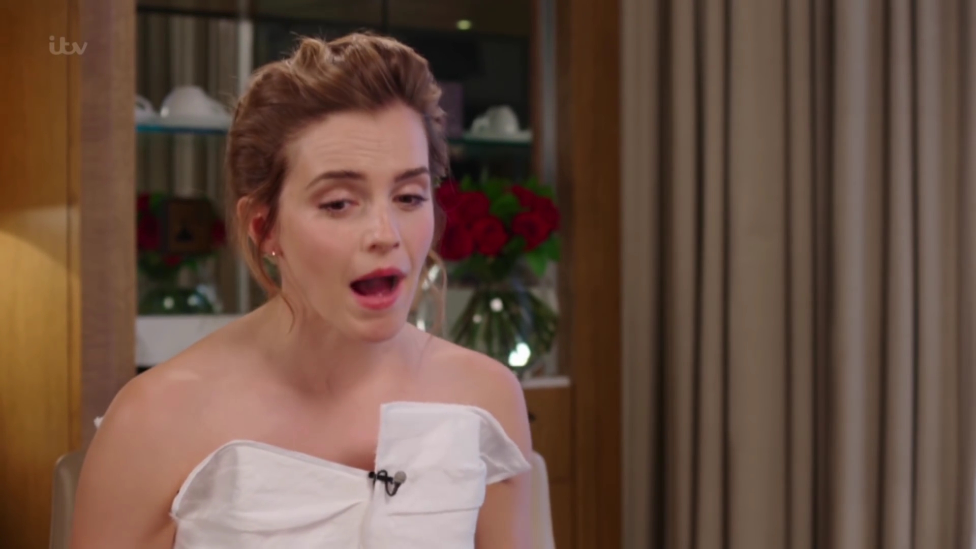 EmmaWatsonFan-dot-nl_2017Lorraine0131.jpg EmmaWatsonFan-dot-nl_2017Lorraine0131.jpg