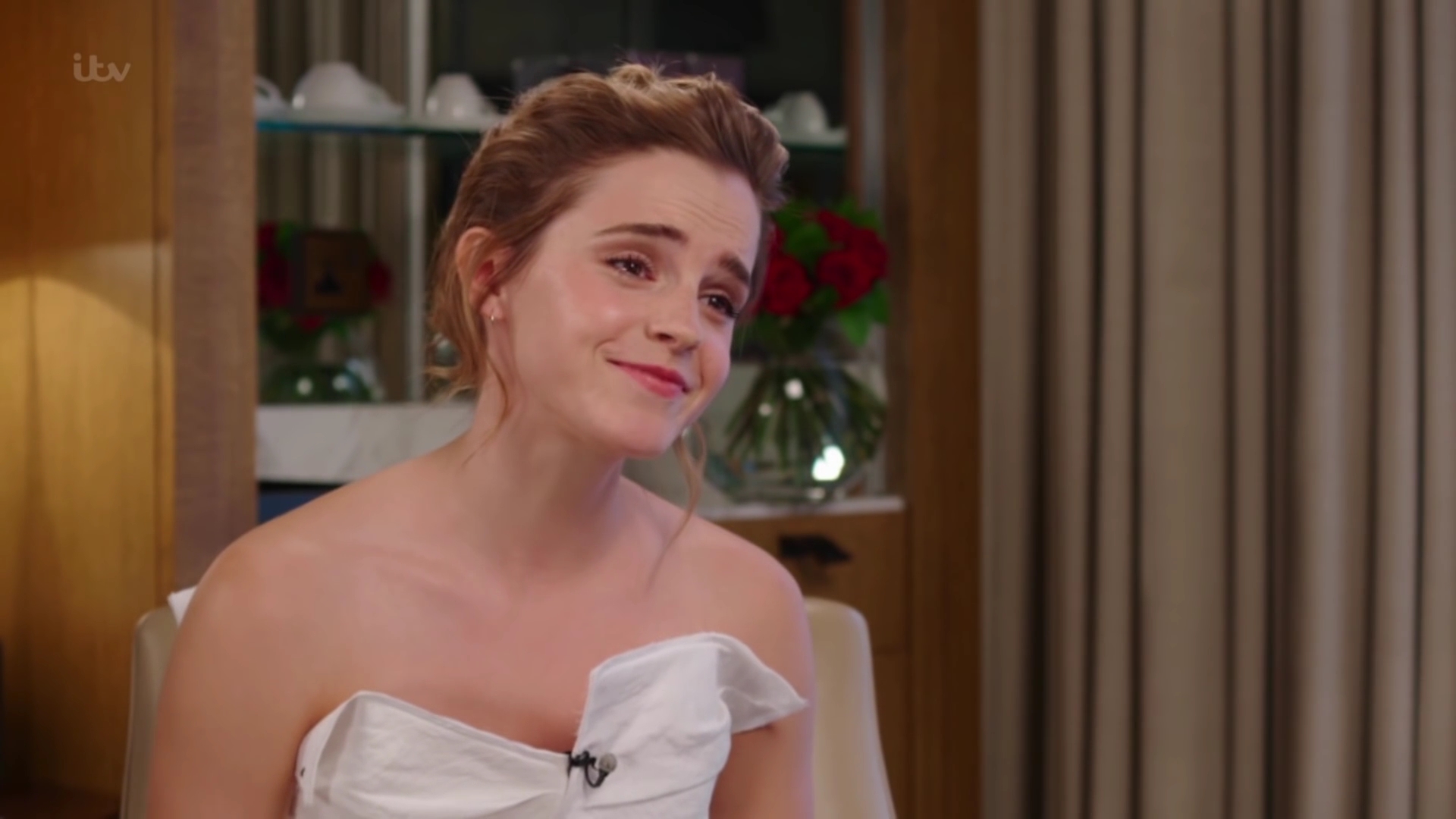 EmmaWatsonFan-dot-nl_2017Lorraine0188.jpg