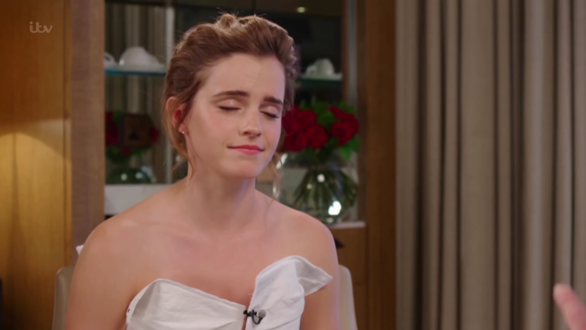EmmaWatsonFan-dot-nl_2017Lorraine0195.jpg