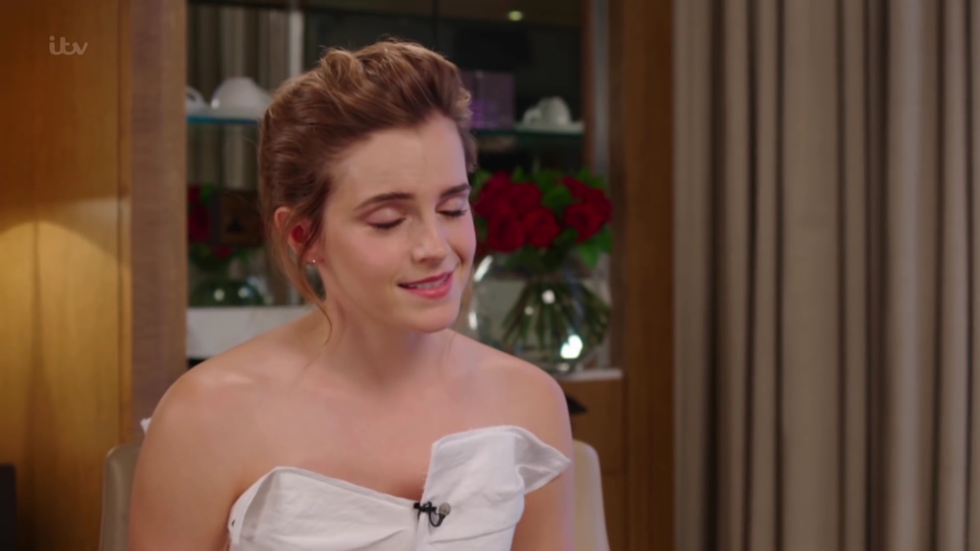 EmmaWatsonFan-dot-nl_2017Lorraine0199.jpg