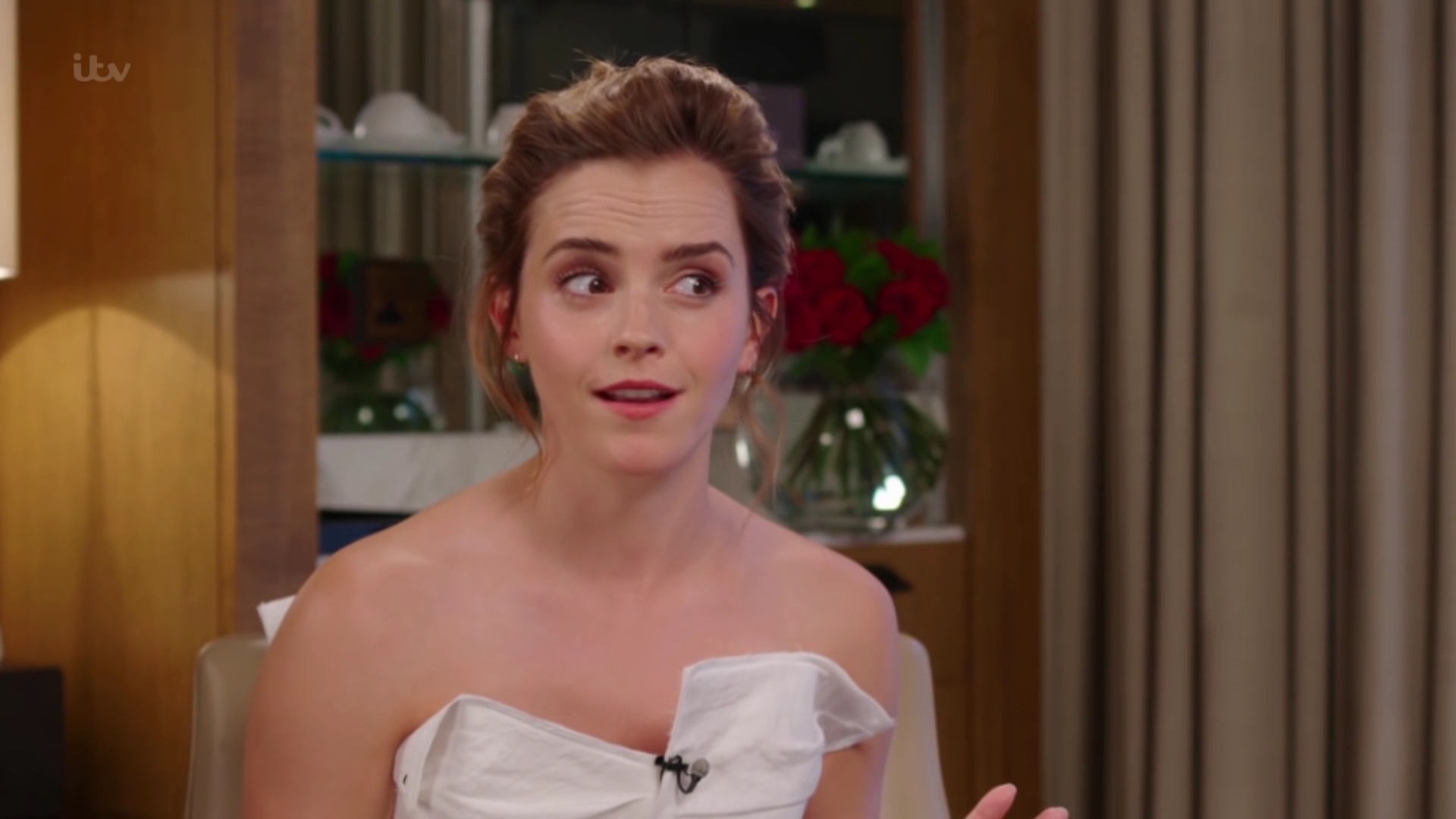 EmmaWatsonFan-dot-nl_2017Lorraine0286.jpg EmmaWatsonFan-dot-nl_2017Lorraine0286.jpg