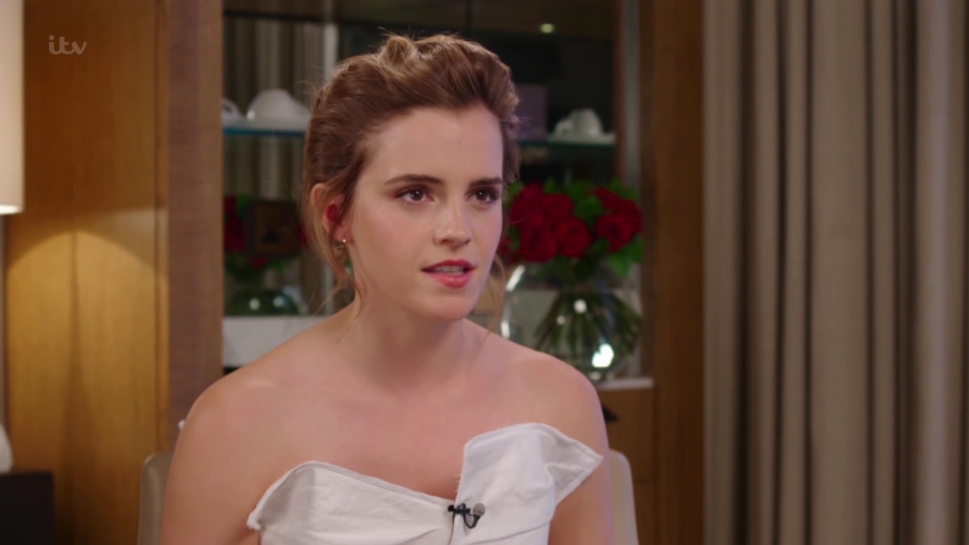 EmmaWatsonFan-dot-nl_2017Lorraine0341.jpg
