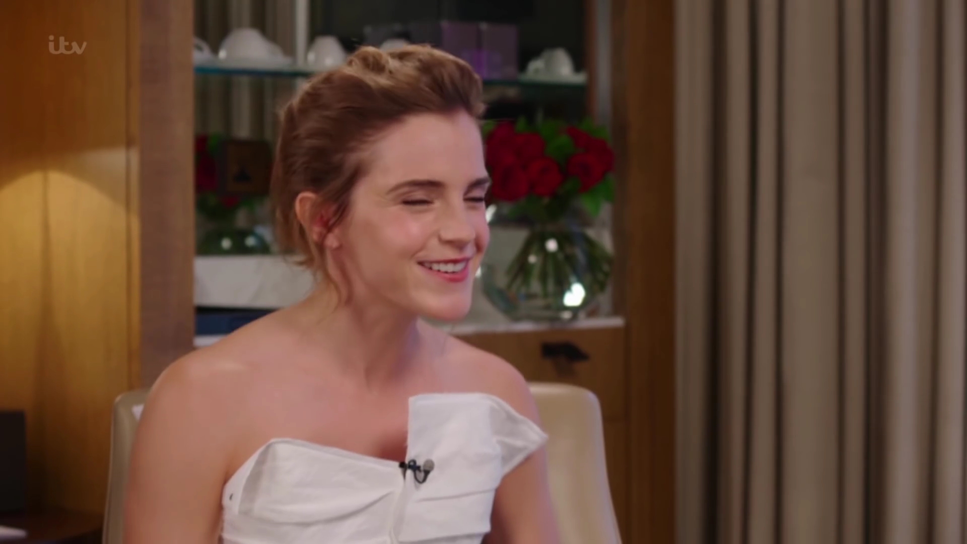 EmmaWatsonFan-dot-nl_2017Lorraine0361.jpg