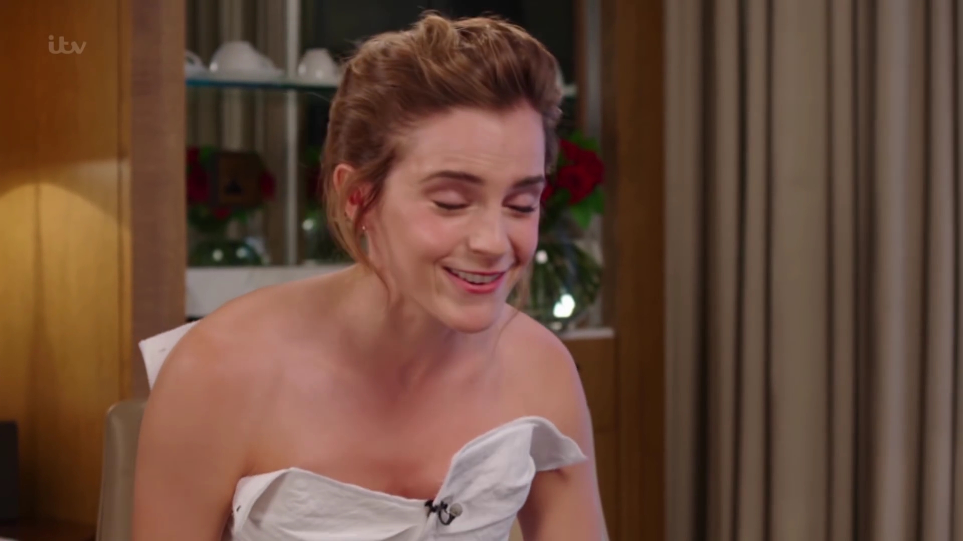 EmmaWatsonFan-dot-nl_2017Lorraine0362.jpg
