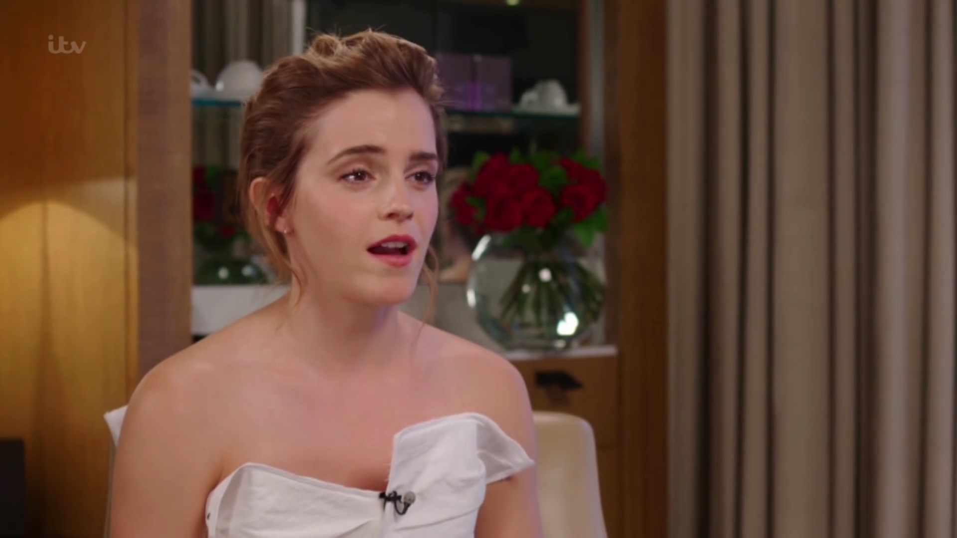 EmmaWatsonFan-dot-nl_2017Lorraine0377.jpg