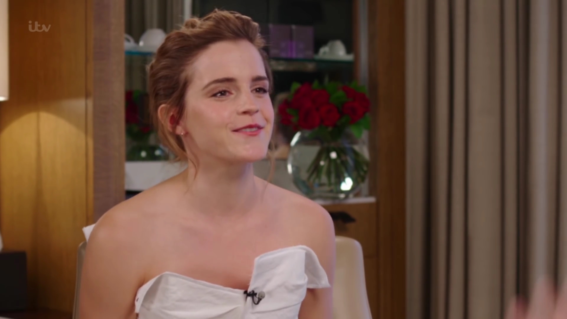EmmaWatsonFan-dot-nl_2017Lorraine0475.jpg
