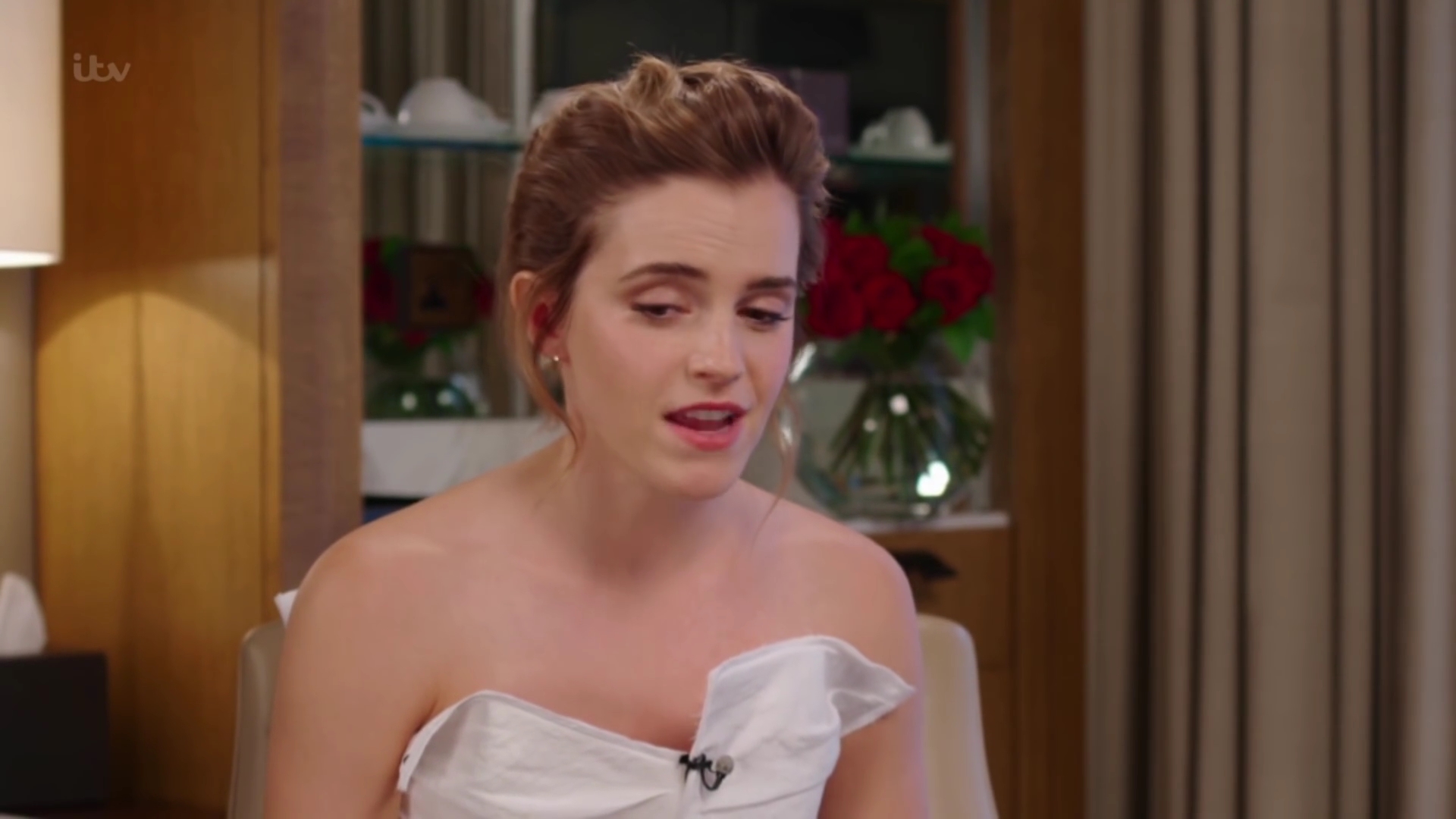 EmmaWatsonFan-dot-nl_2017Lorraine0530.jpg EmmaWatsonFan-dot-nl_2017Lorraine0530.jpg