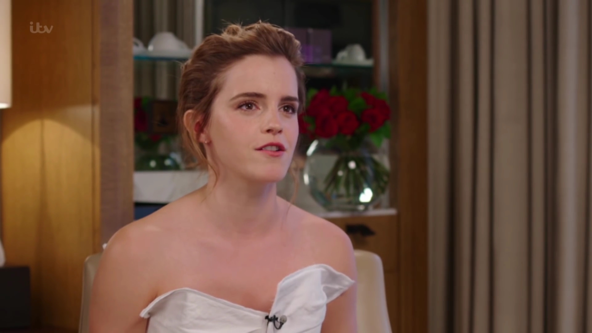 EmmaWatsonFan-dot-nl_2017Lorraine0573.jpg EmmaWatsonFan-dot-nl_2017Lorraine0573.jpg