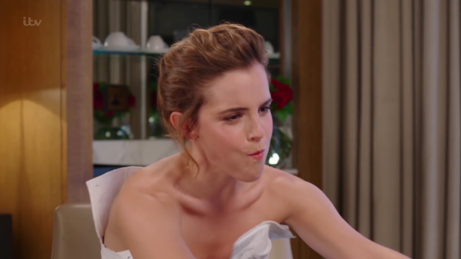 EmmaWatsonFan-dot-nl_2017Lorraine0671.jpg