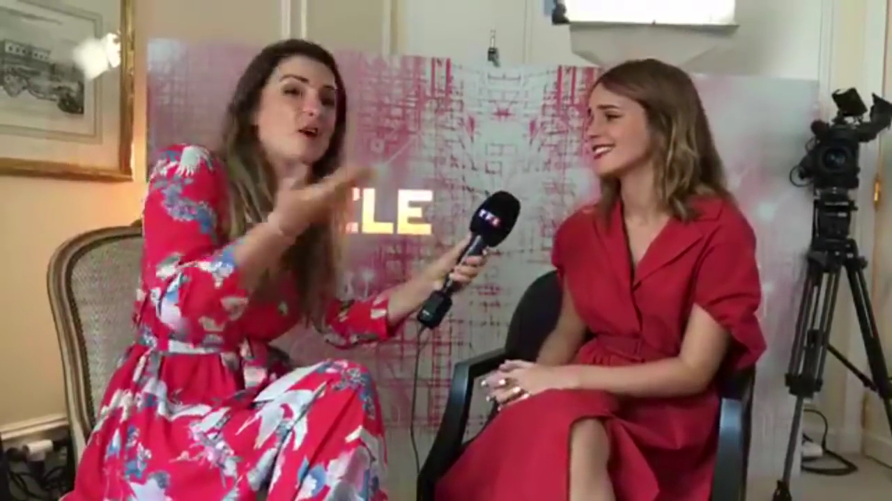 EmmaWatsonFan-dot-nl_TheCirclePressJunkets-TF1-0502.jpg