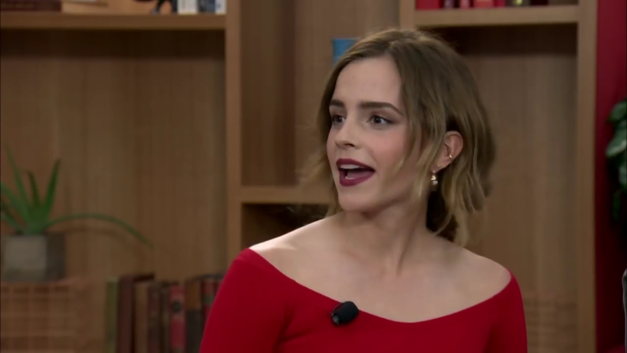 EmmaWatsonFan-dot-nl_TheCircle-TwitterQandA0042.jpg