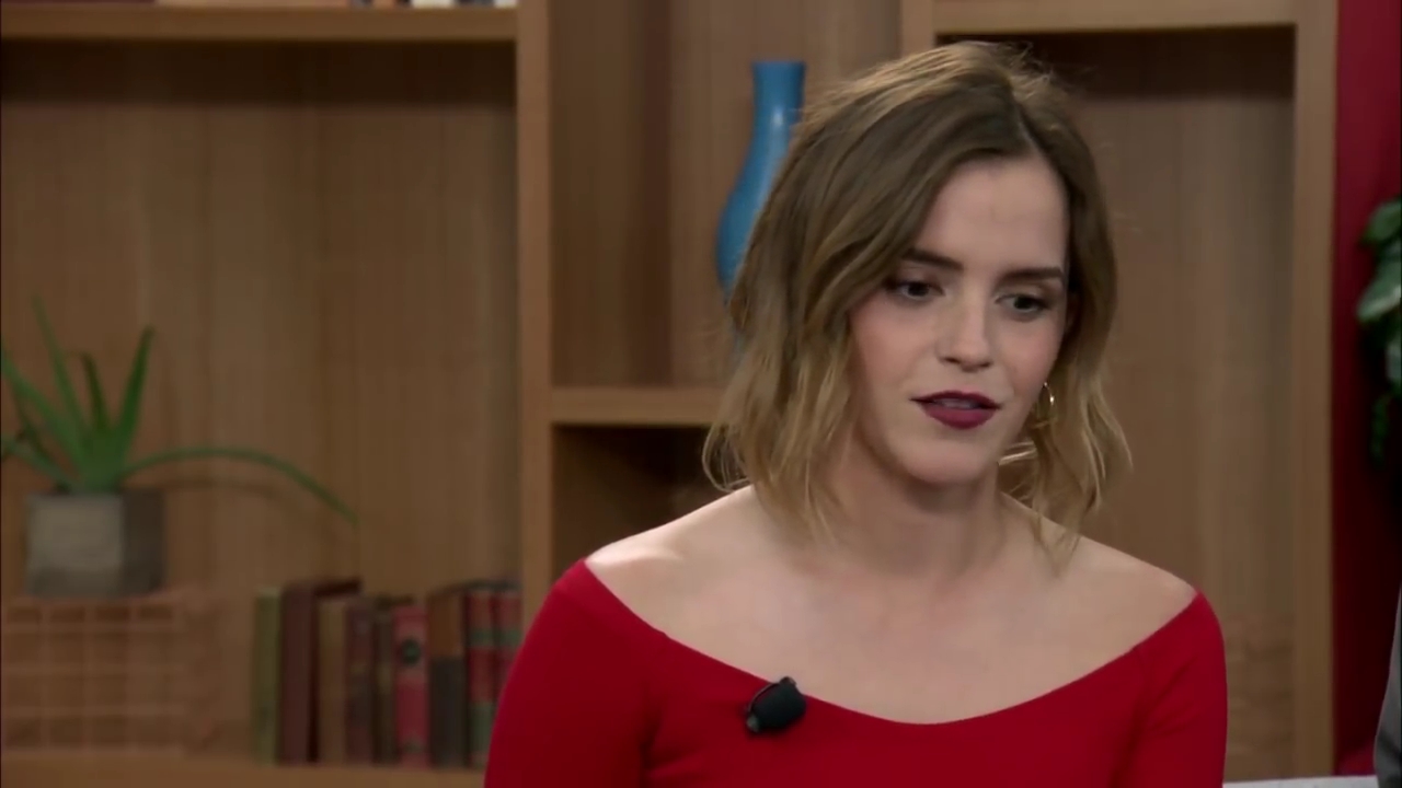 EmmaWatsonFan-dot-nl_TheCircle-TwitterQandA0340.jpg