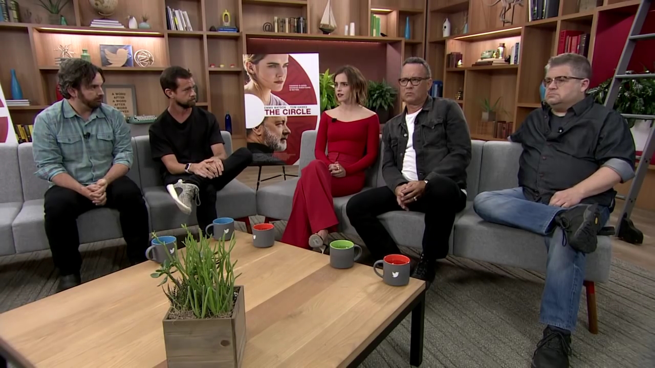 EmmaWatsonFan-dot-nl_TheCircle-TwitterQandA0611.jpg