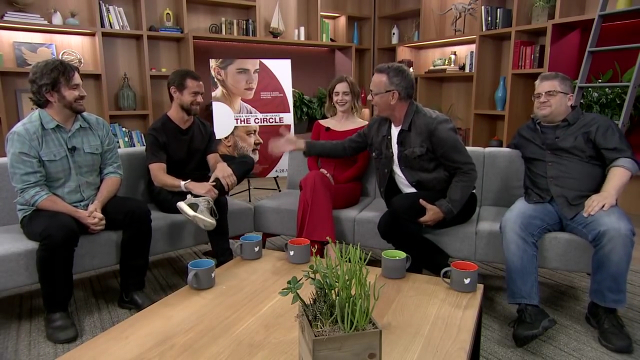 EmmaWatsonFan-dot-nl_TheCircle-TwitterQandA1494.jpg
