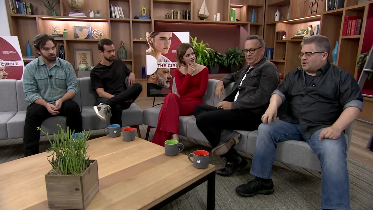 EmmaWatsonFan-dot-nl_TheCircle-TwitterQandA1937.jpg