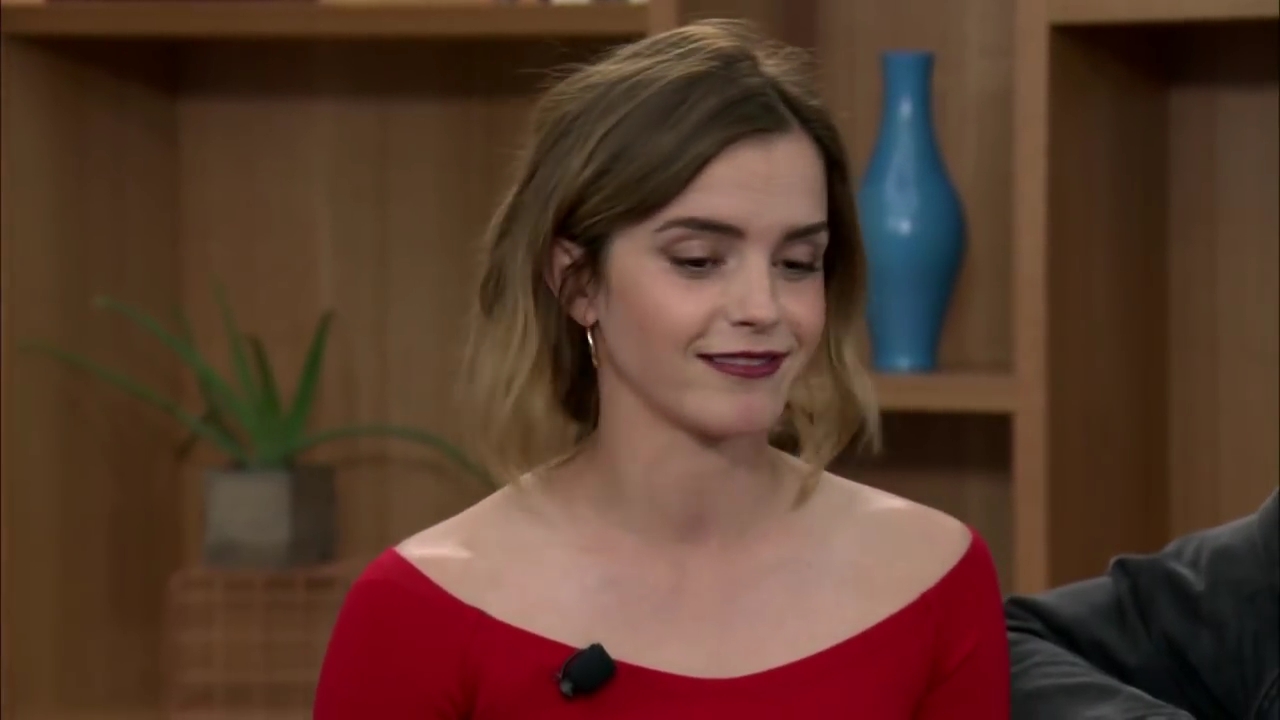 EmmaWatsonFan-dot-nl_TheCircle-TwitterQandA2145.jpg EmmaWatsonFan-dot-nl_TheCircle-TwitterQandA2145.jpg